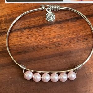 NWT Luca + Danni silver tone faux pink pearl bracelet